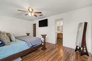 7936 Meadow Spring Ln, Fort Worth, TX 76120 - Photo 19