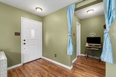 7936 Meadow Spring Lane, Fort Worth, TX 76120 - Photo 9