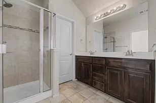 924 Blue Quail Run, Glenn Heights, TX 75154 - Photo 15