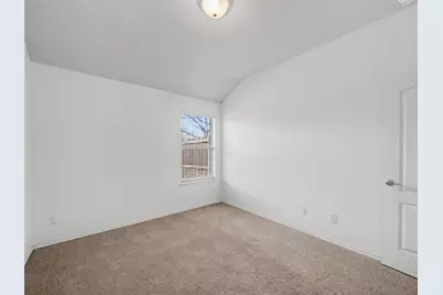 924 Blue Quail Run, Glenn Heights, TX 75154 - Photo 17