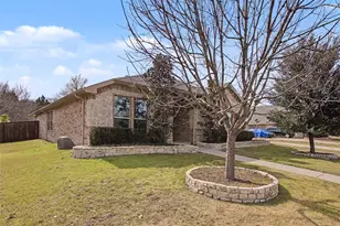 924 Blue Quail Run, Glenn Heights, TX 75154 - Photo 3