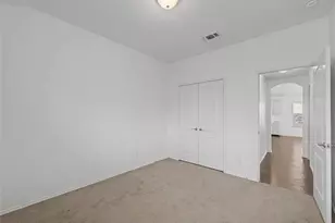 924 Blue Quail Run, Glenn Heights, TX 75154 - Photo 21