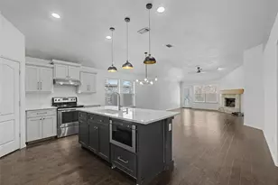 924 Blue Quail Run, Glenn Heights, TX 75154 - Photo 7