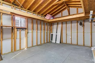 904 Red Oak St, Azle, TX 76020 - Photo 39