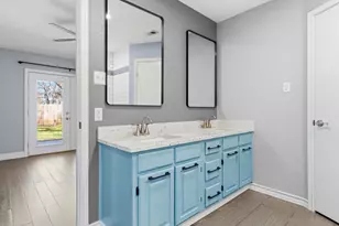 904 Red Oak St, Azle, TX 76020 - Photo 21