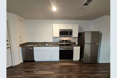 5113 Avenue G, Fort Worth, TX 76105 - Photo 1