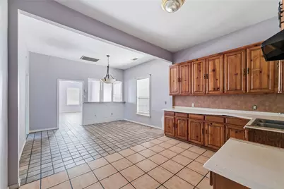 3636 Saint Louis Avenue, Fort Worth, TX 76110 - Photo 3