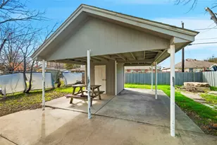 3636 St Louis Ave, Fort Worth, TX 76110 - Photo 13