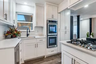 2117 Beaumont St, Grand Prairie, TX 75051 - Photo 11