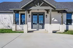 170 Half Moon Way, Bridgeport, TX 76426 - Photo 1