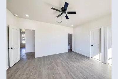 170 Half Moon Way, Bridgeport, TX 76426 - Photo 11