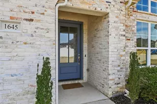 1645 Ethan Cir, Midlothian, TX 76065 - Photo 3