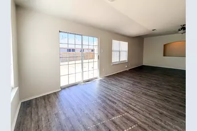 5353 Freestone Drive, Grand Prairie, TX 75052 - Photo 15