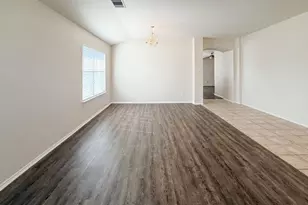 5353 Freestone Dr, Grand Prairie, TX 75052 - Photo 9