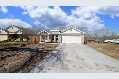 707 Cedar Street, Cleburne, TX 76031 - Photo 3