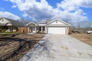 707 Cedar St, Cleburne, TX 76031 - Photo 3