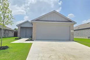 320 Trail Ct, Keene, TX 76059 - Photo 1