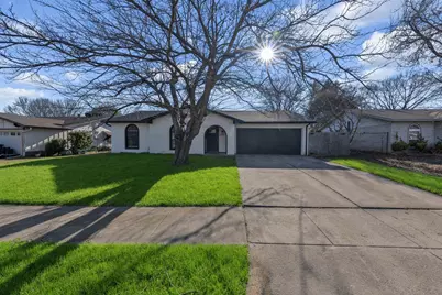 529 Ann Lois Lane, Burleson, TX 76028 - Photo 1
