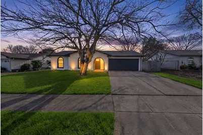 529 Ann Lois Lane, Burleson, TX 76028 - Photo 3