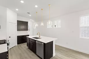 5933 Laurel Lk Ln, Pilot Point, TX 76258 - Photo 11