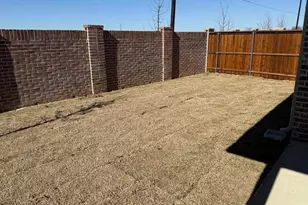 5933 Laurel Lk Ln, Pilot Point, TX 76258 - Photo 5