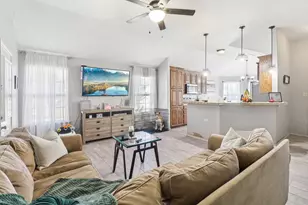 2406 San Gabriel Dr, Granbury, TX 76048 - Photo 5