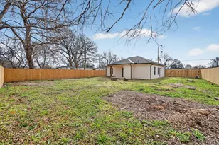 2112 W 13th Ave, Corsicana, TX 75110 - Photo 27