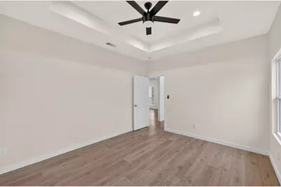 2112 W 13th Avenue, Corsicana, TX 75110 - Photo 5