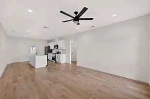 2112 W 13th Ave, Corsicana, TX 75110 - Photo 7