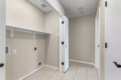 1035 N Ravinia Drive, Dallas, TX 75211 - Photo 17