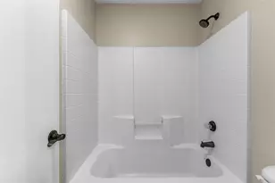 1035 N Ravinia Dr, Dallas, TX 75211 - Photo 7