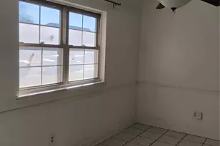 2789 Rollingdale Ln, Farmers Branch, TX 75234 - Photo 3