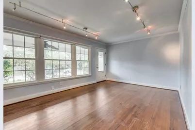 9520 Ash Creek Drive, Dallas, TX 75228 - Photo 5