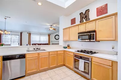 1107 Deer Valley Lane, Arlington, TX 76001 - Photo 7