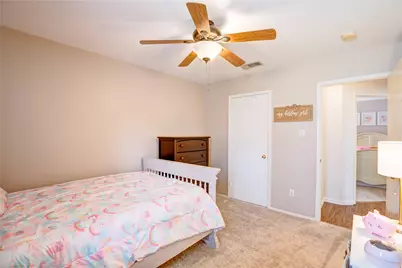 1107 Deer Valley Lane, Arlington, TX 76001 - Photo 19