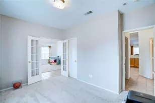 1107 Deer Valley Ln, Arlington, TX 76001 - Photo 11