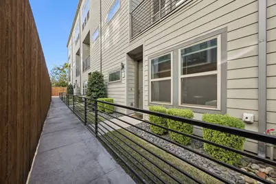 4226 Roseland Avenue #203, Dallas, TX 75204 - Photo 17