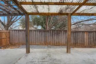 2116 Montclair Ln, Lewisville, TX 75067 - Photo 35