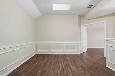 2116 Montclair Lane, Lewisville, TX 75067 - Photo 9