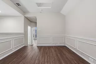 2116 Montclair Ln, Lewisville, TX 75067 - Photo 11