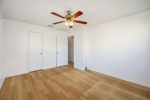 6104 N Waverly Ct, Granbury, TX 76049 - Photo 13