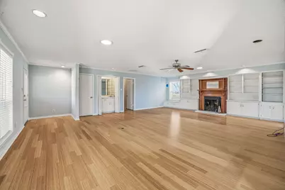 6104 N Waverly Court, Granbury, TX 76049 - Photo 5