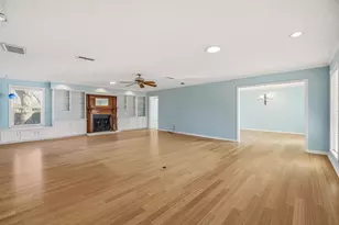 6104 N Waverly Ct, Granbury, TX 76049 - Photo 3