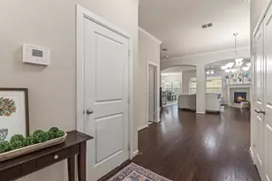 220 Sir Brine Dr, Lewisville, TX 75056 - Photo 3