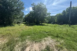 329 S Skyline Ct, Cresson, TX 76035 - Photo 1