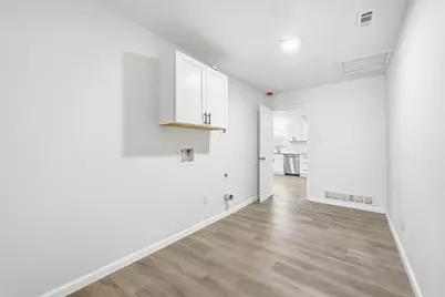 700 W Cedar Street, Hurst, TX 76053 - Photo 9