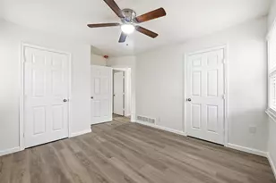 700 W Cedar St, Hurst, TX 76053 - Photo 13