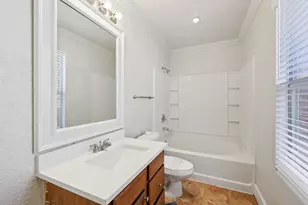 10904 Braemoor Dr, Fort Worth, TX 76052 - Photo 21