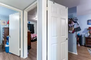 421 W Springdale Ln, Grand Prairie, TX 75052 - Photo 17