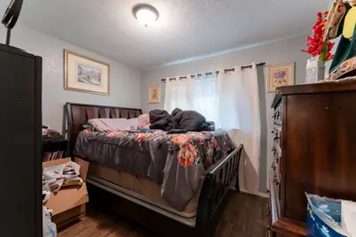 421 W Springdale Lane, Grand Prairie, TX 75052 - Photo 23